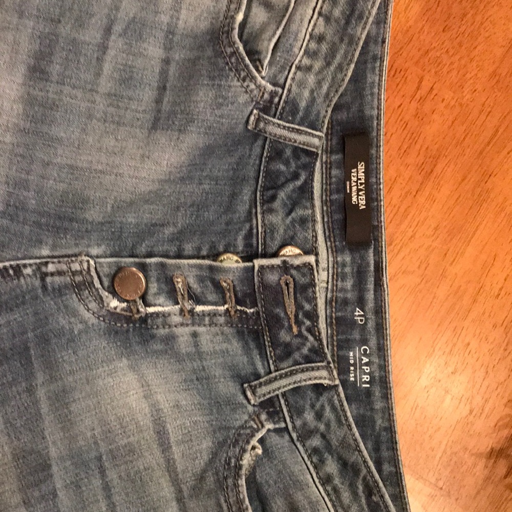 Simply Vera wang Dennis jeans Capri mid rise jeans